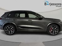 Begagnad Audi SQ6 e-tron Sport 380 kW (517 HK) 2024 Daytonagrå pärleffekt SUV