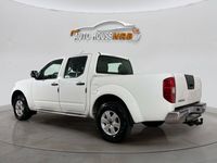 begagnad Nissan Navara Dubbelhytt 2.5 dCi 4x4 Euro 5 NYBESIKTAD DRAG