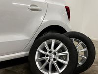 Begagnad VW Polo 86 HK (63 kW) 2011 Vit Halvkombi