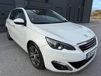 Begagnad Peugeot 308 Allure 92 HK (67 kW) 2014 Vit Halvkombi