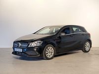 Begagnad Mercedes A180 Style 122 HK (89 kW) 2017 Svart Halvkombi