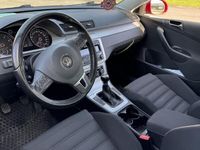 begagnad VW Passat 1.4 TGI NYBES
