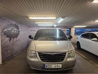 Begagnad Chrysler Grand Voyager 174 HK (127 kW) 2005 Silver Minibuss