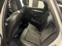 Begagnad Audi Q3 177 HK (130 kW) 2012 Vit perl SUV