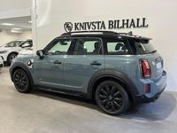 Begagnad Mini Cooper Countryman 125 HK (91 kW) 2021 Grön SUV