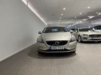 Begagnad Volvo V40 Business Edition 124 HK (91 kW) 2016 Brun Halvkombi