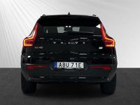 Begagnad Volvo XC40 Core 185 kW (252 HK) 2022 Svart SUV