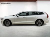 Begagnad Volvo V60 Core 355 HK (261 kW) 2024 Vit Kombi