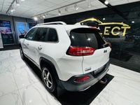 Begagnad Jeep Cherokee 170 HK (125 kW) 2014 Vit SUV