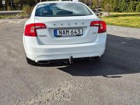 Begagnad Volvo S60 Momentum 190 HK (139 kW) 2016 Vit Sedan