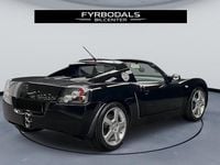 Begagnad Opel Speedster 147 HK (108 kW) 2002 Svart Cab
