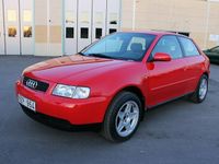 Begagnad Audi A3 101 HK (74 kW) 1997 Röd Halvkombi