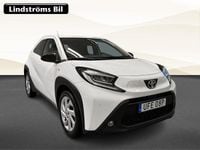Begagnad Toyota Aygo X X-play 72 HK (52 kW) 2022 Vit SUV