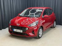 Begagnad Hyundai i10 Essential 67 HK (49 kW) 2023 Röd Halvkombi