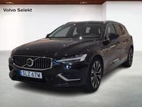 Begagnad Volvo V60 Core 355 HK (261 kW) 2024 Svart Kombi