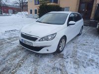 Begagnad Peugeot 308 SW Active 110 HK (80 kW) 2015 Vit Kombi
