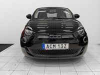 Begagnad Fiat 500e 86 kW (118 HK) 2022 Svart Halvkombi