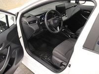 Begagnad Toyota Corolla 98 HK (72 kW) 2024 Vit Kombi