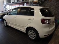 Begagnad VW Golf VI 105 HK (77 kW) 2011 Vit Halvkombi