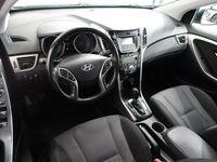 begagnad Hyundai i30 Kombi 1.6 GDI DCT Komfort M-värm