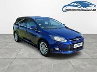 Begagnad Ford Focus Titanium 150 HK (110 kW) 2014 Blå Kombi