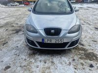 Begagnad Seat Altea XL 102 HK (75 kW) 2011 Minibuss