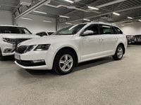 Begagnad Skoda Octavia Ambition 150 HK (110 kW) 2018 Vit Kombi