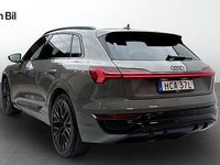 Begagnad Audi Q8 e-tron S-Line 300 kW (408 HK) 2024 Grå SUV