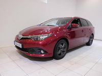 Begagnad Toyota Auris Touring Sports 2017 Röd Kombi