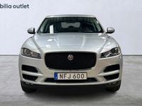 begagnad Jaguar F-Pace 20d AWD Prestige 180hk Navi Meridian Drag Bkam 2018 Grå