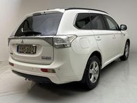 Begagnad Mitsubishi Outlander 121 HK (88 kW) 2014 Vit SUV