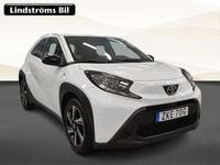 Begagnad Toyota Aygo X X-play 72 HK (52 kW) 2022 Vit SUV
