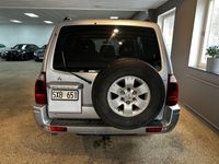 begagnad Mitsubishi Pajero 5-dörrar 3.2 Di-D 4WD TipTronic taklucka