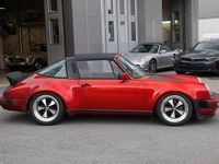 Begagnad Porsche 911 125 HK (91 kW) 1971 Röd