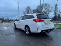 Begagnad Toyota Auris Touring Sports Executive 124 HK (91 kW) 2013 Kombi