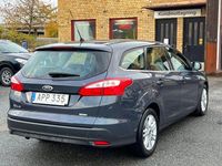 Begagnad Ford Focus Titanium 101 HK (74 kW) 2013 Grå Kombi