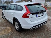 begagnad Volvo V60 CC D4 AWD Geartronic Momentum Euro 6