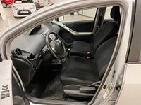 begagnad Toyota Yaris VVT-I 1,3 2007, Halvkombi