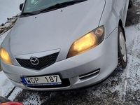 Begagnad Mazda 2 75 HK (55 kW) 2004 Halvkombi