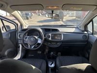 begagnad Toyota Yaris Hybrid Yarise-CVT Euro 5