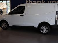 Begagnad Ford Courier Trend 125 HK (91 kW) 2024 Vit Minibuss