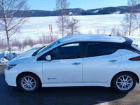 Begagnad Nissan Leaf 110 kW (150 HK) 2017 Vit Halvkombi