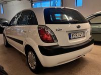 begagnad Kia Rio 1.4 / Automat / Ny Kamrem byt / Euro 4