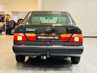 begagnad Mercedes 230 E-Klass ett unikt exemplar Lågmilare 132hk