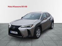 Begagnad Lexus UX 300h Sport Line 201 HK (147 kW) 2024 Grå SUV
