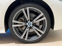 begagnad BMW 330e xDrive, M-Sport, Drag, HiFi, 19" M fälg, Adpt fart