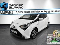 Begagnad Toyota Aygo X-play 72 HK (52 kW) 2018 Vit Halvkombi