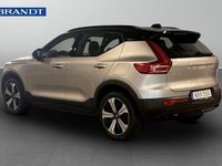 Begagnad Volvo XC40 Core 175 kW (238 HK) 2023 Grå SUV