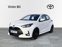 Begagnad Toyota Yaris Hybrid Active 117 HK (86 kW) 2022 Vit Halvkombi