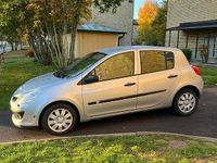 Begagnad Renault Clio R.S. 75 HK (55 kW) 2007 Halvkombi